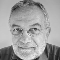  Kemal Sezer