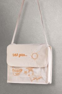 Postacı Bez Çanta - Tatil Gelse