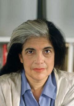  Susan Sontag