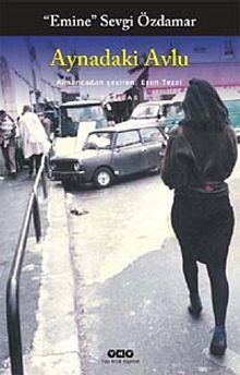 Aynadaki Avlu