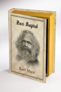Kitap Şeklinde Ahşap Kutu - Tarih ve Yazarlar - Das Kapital - Karl Marx