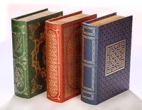 Kitap Şeklinde Yaldızlı Ahşap Kutu (3 Kutu)