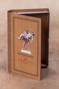 Kitap Şeklinde Mıknatıslı Ahşap Akordeon Kutu - Çanakkale Zaferi Mehmetciğe Saygı Anıtı