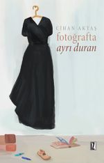 Fotoğrafta Ayrı Duran
