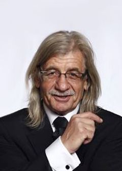  Çetin Çiftçioğlu