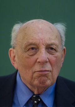  John Lukacs
