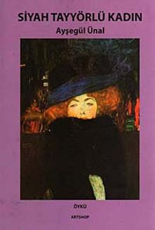 Siyah Tayyörlü Kadın