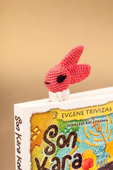 Amigurumi Pembe Tavşan Kitap Ayracı