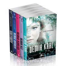 Demir Periler Serisi Takım Set (5 Kitap) - Julie Kagawa