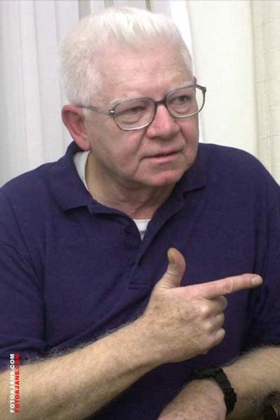 Oktay Sinanoğlu portre fotoğrafı