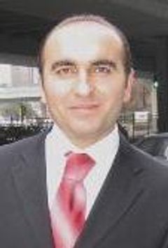  Ömer Özkaya
